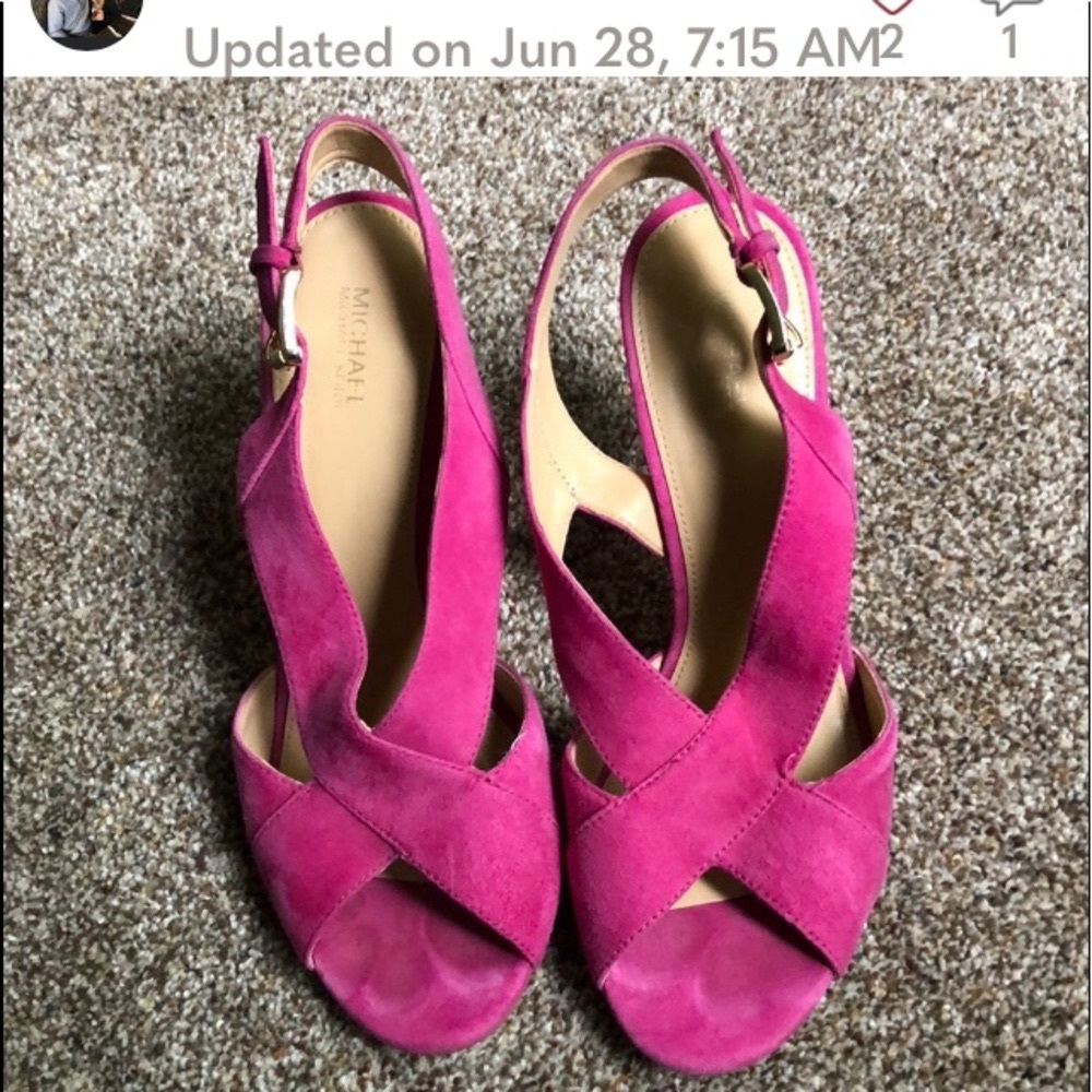 Michael Michael Kors Fuschia Sandals Size 8M